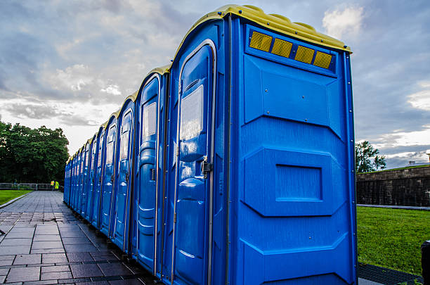Best Porta potty delivery and setup  in Falls Church, VA